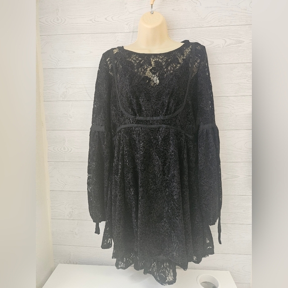 Free People-Women's  Dress S Black Midi  Long Sleeves - Picture 2 of 10